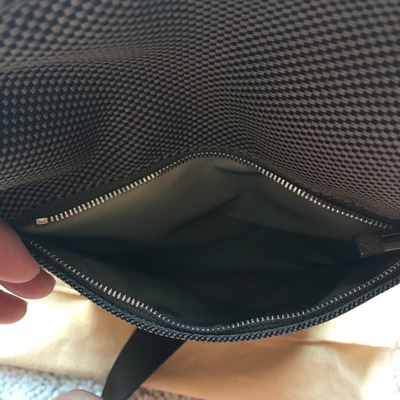 Louis Vuitton Citadin Messenger Bag. - Picture 2 of 9